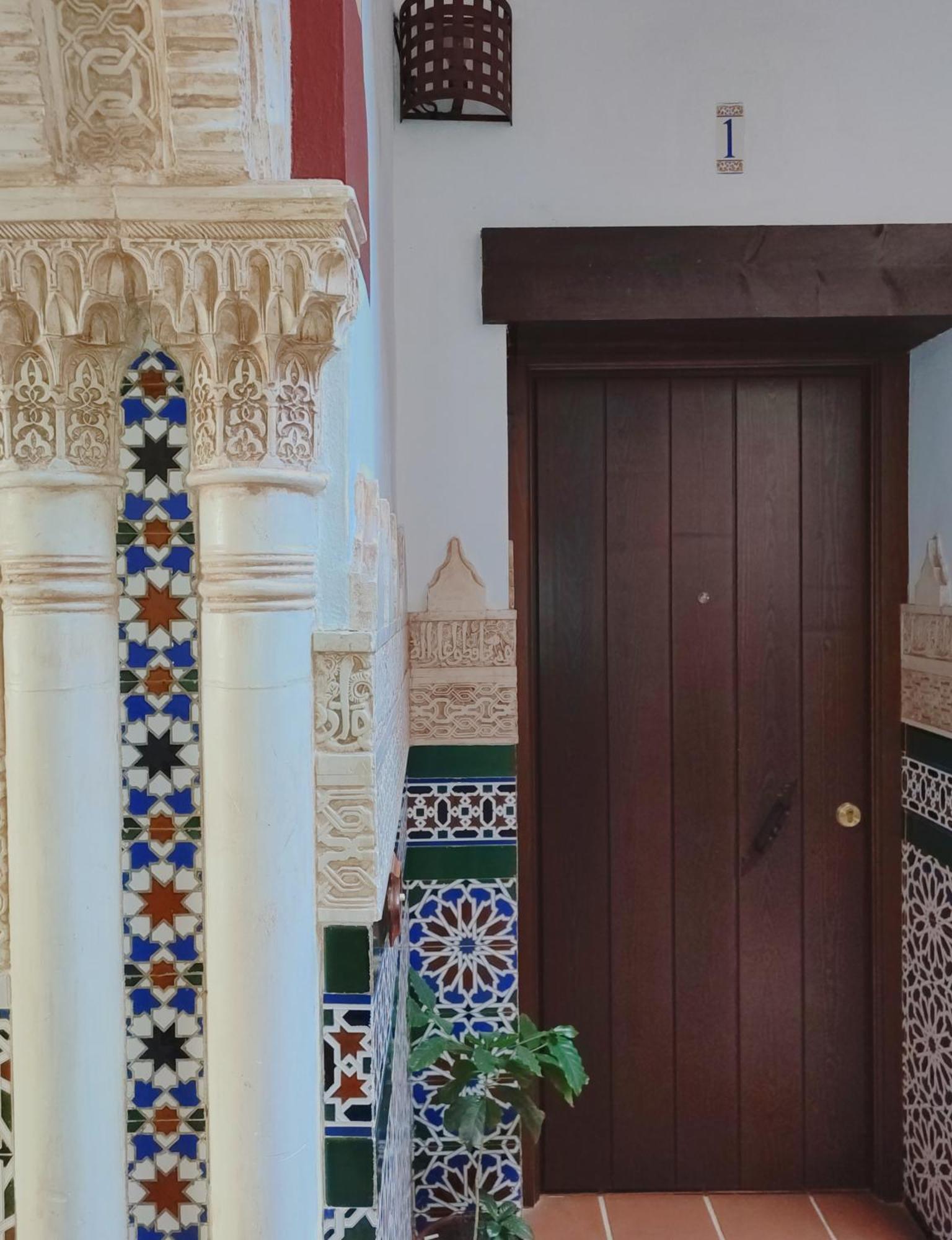 Horno24, Alojamiento Con Patio Andaluz, Tipico De Córdoba Exteriör bild